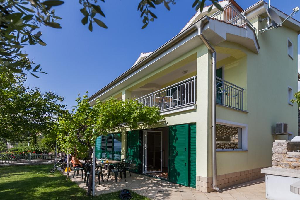 Apartments Vukelic Klenovica Luaran gambar