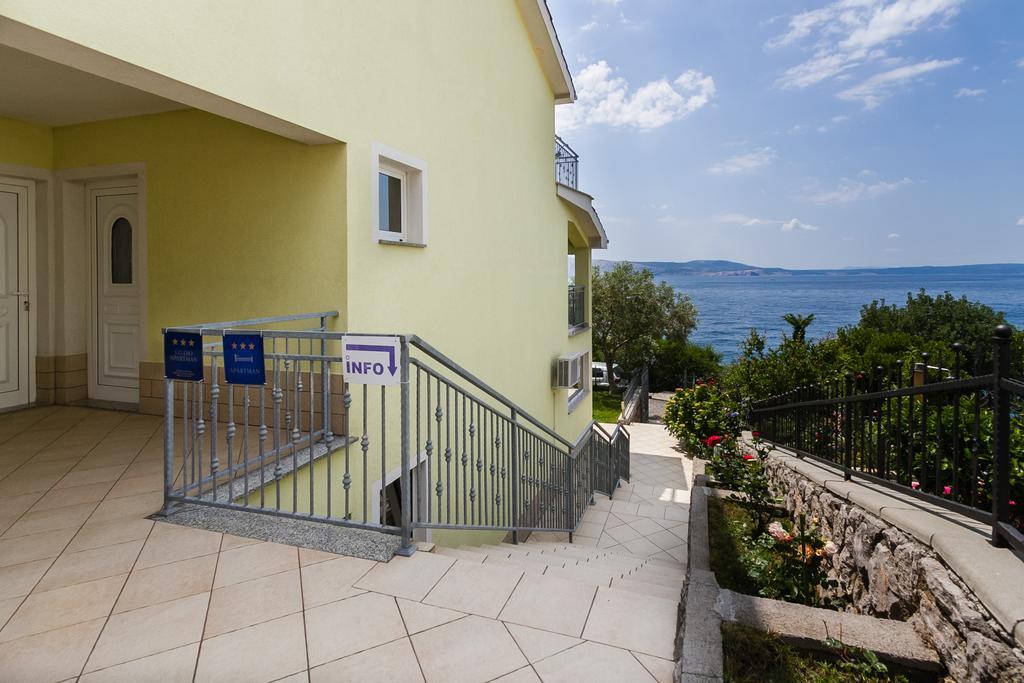 Apartments Vukelic Klenovica Luaran gambar