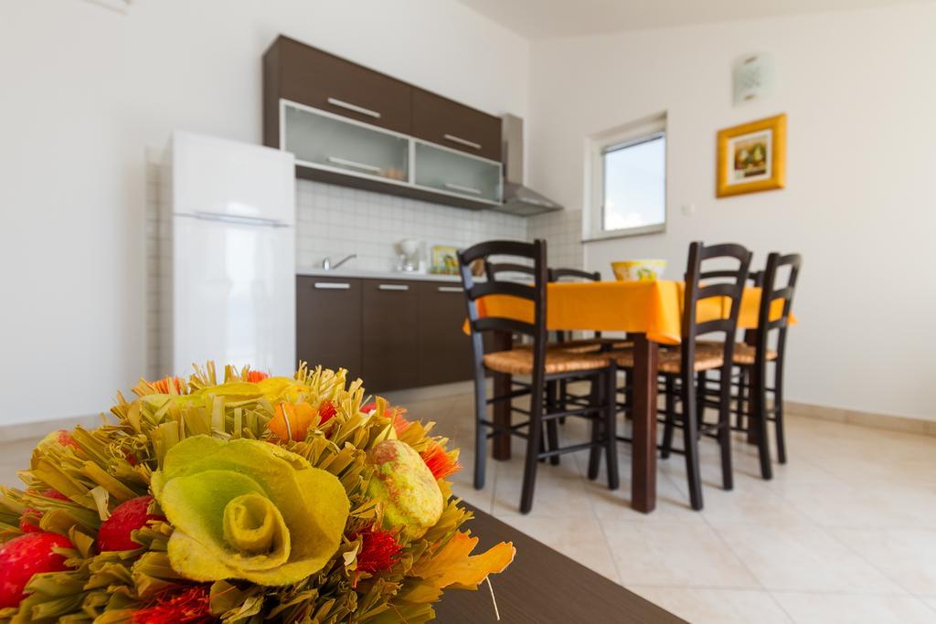 Apartments Vukelic Klenovica Bilik gambar