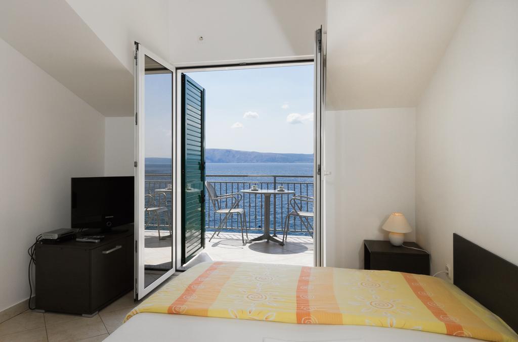 Apartments Vukelic Klenovica Bilik gambar